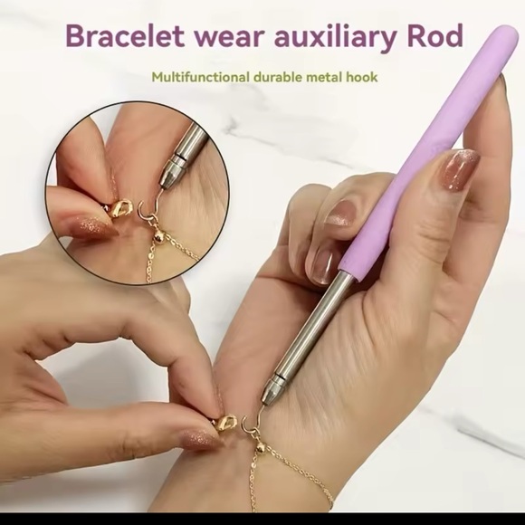 Jewelry and Bracelet Fastening Tool – Jewelry Helper for Clasps & Hooks - Picture 1 of 10